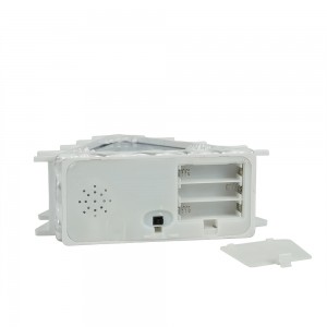 MELODY resin snowman scene LED light up glitter swirling water spinning Christmas Tree Snow Globe Lantern Decoration