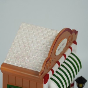 Wholesale navidad water spinning Led Illuminated Santa work shop musical Christmas Lantern snow globe