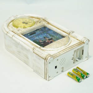 OEM natal Xmas Choris scene Vintage musical water spinning clock Christmas led snow globe with glitter