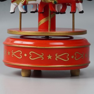 Wholesale Xmas Carrossel decorative Plastic and wooden hand cranked Merry Go Round Carousel Music Box for Kids Toys