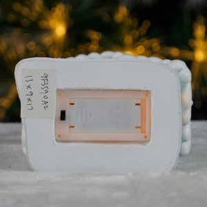 Polyresin Wholesale Cotton Candy House with LED CHRISTMAS DECORATION 2025