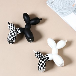 Wholesale  Art Black White Plaid Balloon Dog Home Decor Resin Animal Statue Custom Dogs Figurines Desktop Decoration