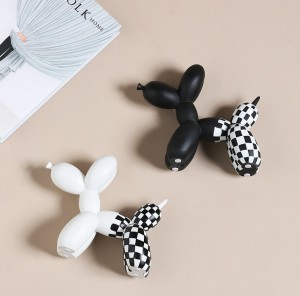 Wholesale  Art Black White Plaid Balloon Dog Home Decor Resin Animal Statue Custom Dogs Figurines Desktop Decoration